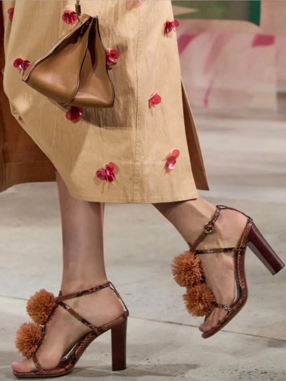 NIB Ulla Johnson Brown Pom-Pom Strappy Block Heel Sandals Size 39.5
